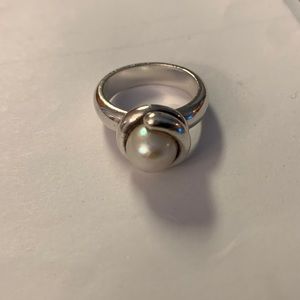 James Avery pearl ring
